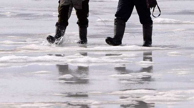 В Нижегородской области два рыбака провалились под лед