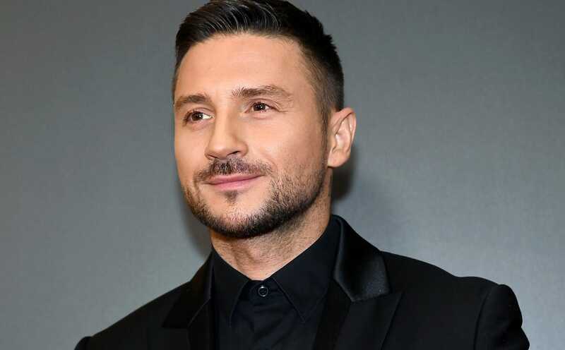 Сергей Лазарев признался, что тяжело перенес потерю старшего брата