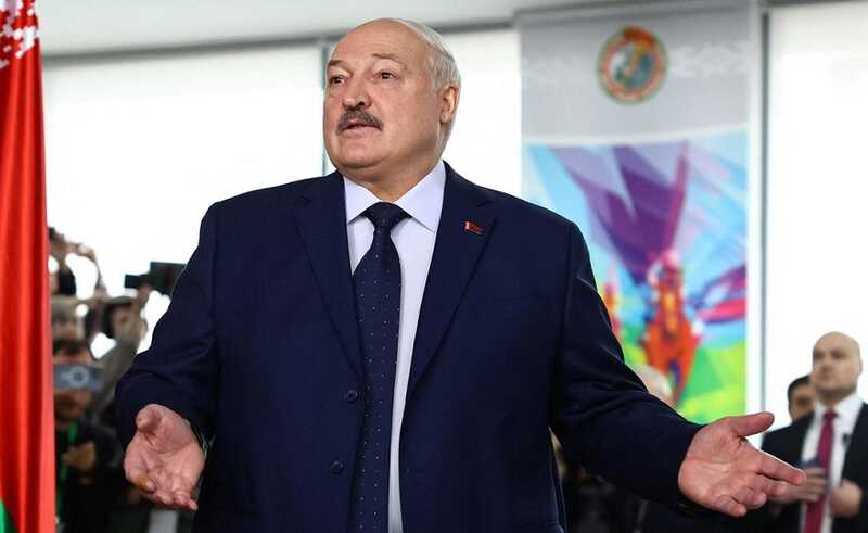На инаугурации Александр Лукашенко появился в пиджаке с пятнами
