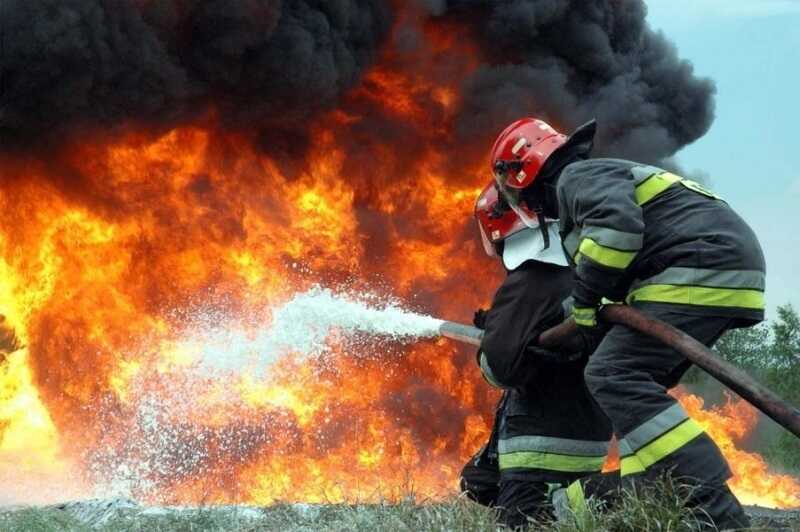 На кухне ресторана в Санкт-Петербурге произошел пожар: есть пострадавшие