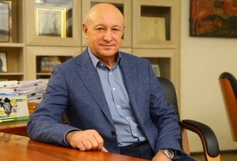 «Богатенький Бурантино» Виктор Круглов: Орден Почета и неявные вопросы социального вклада