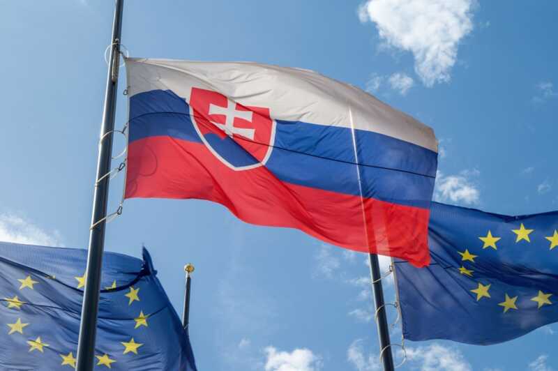Словакия и Венгрия выступают против новых санкций ЕС в отношении России