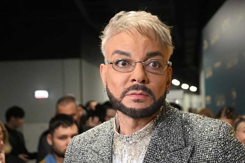 Киркоров охарактеризовал своих критиков как «несчастных сбитых летчиков»