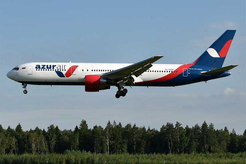 Пассажиры рейса Azur Air застряли на Пхукете без еды и информации