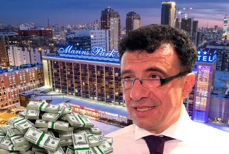 What is the role of the chairman of the board of LLC "UK Soyuz Marins Group" Albert Sarkisyan in the embezzlement of land in the Chekhov district?
