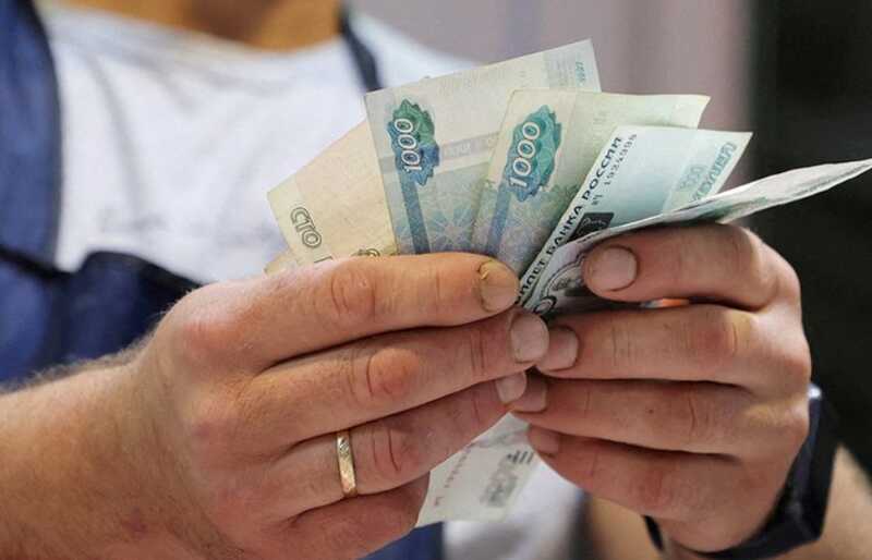 Сотрудники сети «СИН» массово увольняются из-за невыплаты премий и сокращения зарплат