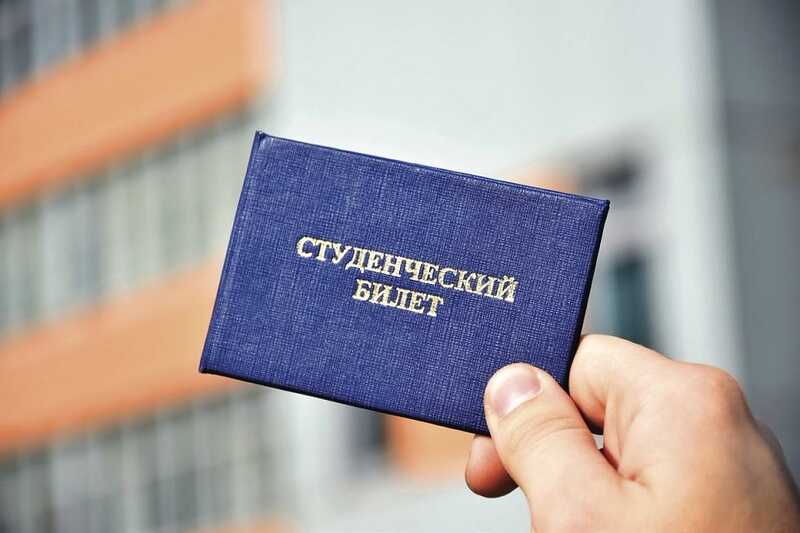 В России студентов, не сдавших сессию, могут отправить на фронт