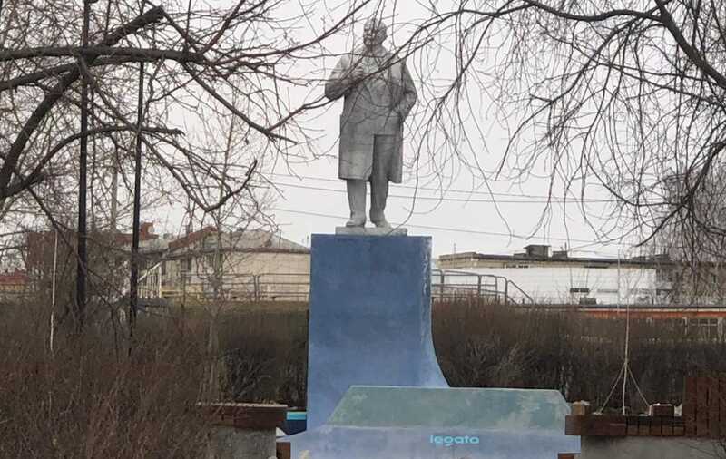 Власти Верхней Пышмы назвали скейт-площадку у памятника Ленину «недоброй шуткой»